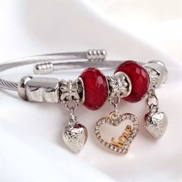 Kalp ve Kırmızı Charm Detaylı Pandora Bileklik